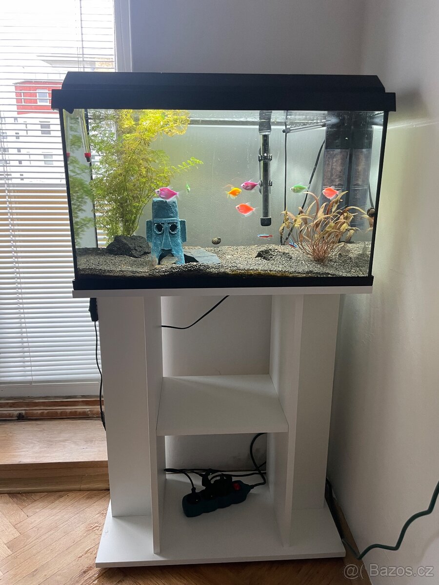 Akvárium + komplet příslušenství - 5