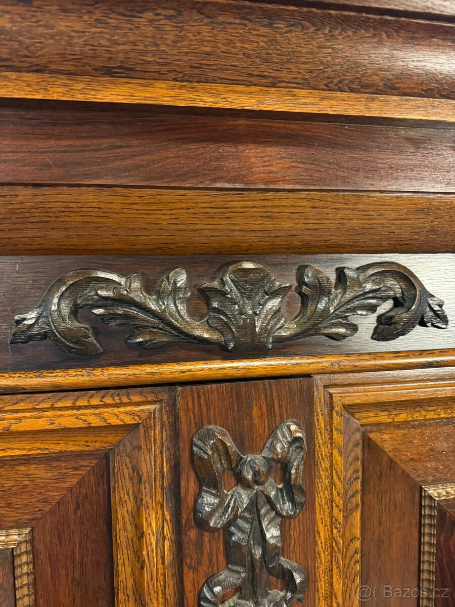 Monumentální skříň (141014) - 5