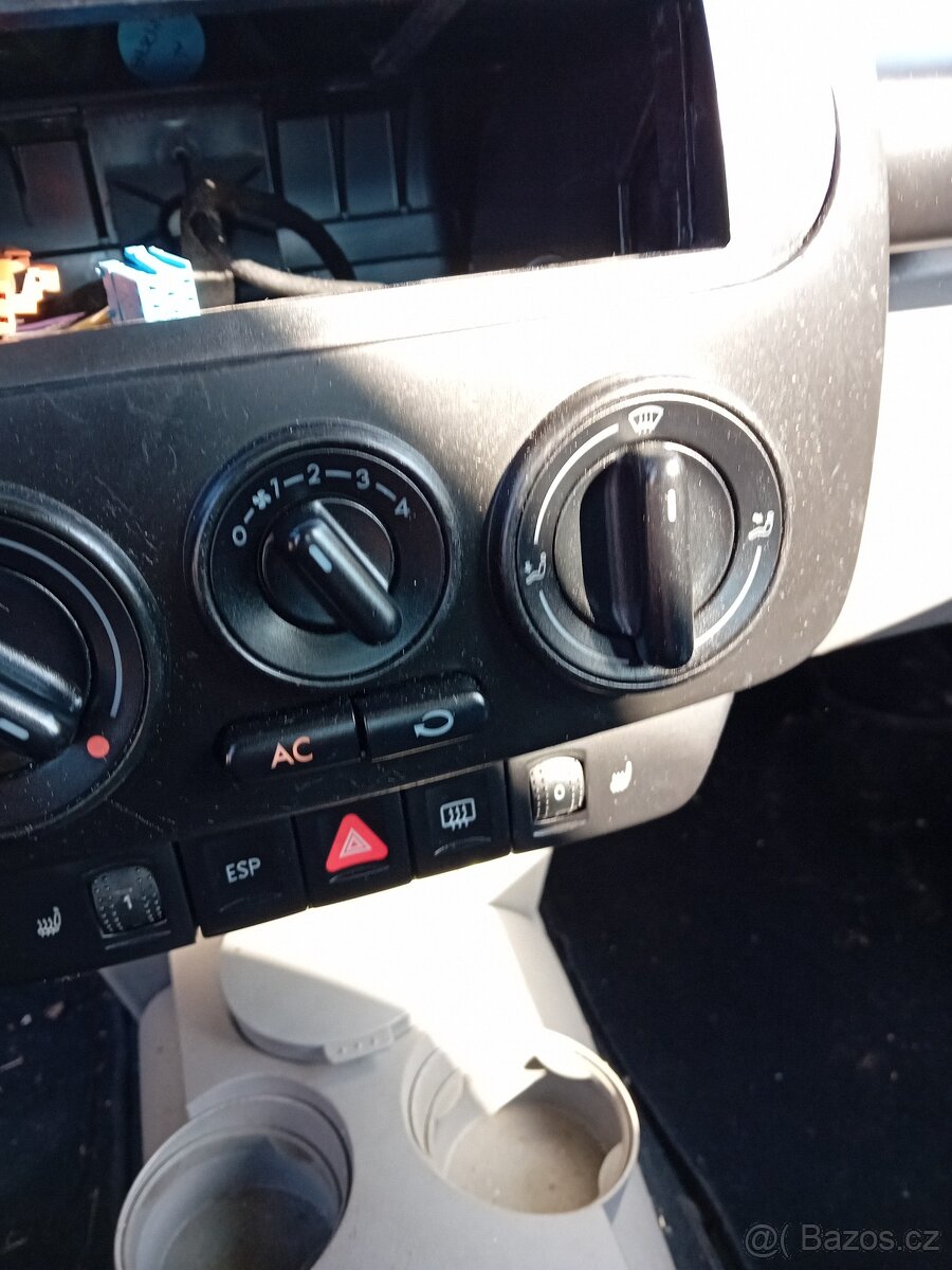 VW NEW BEETLE 2.0I-DILY - 5