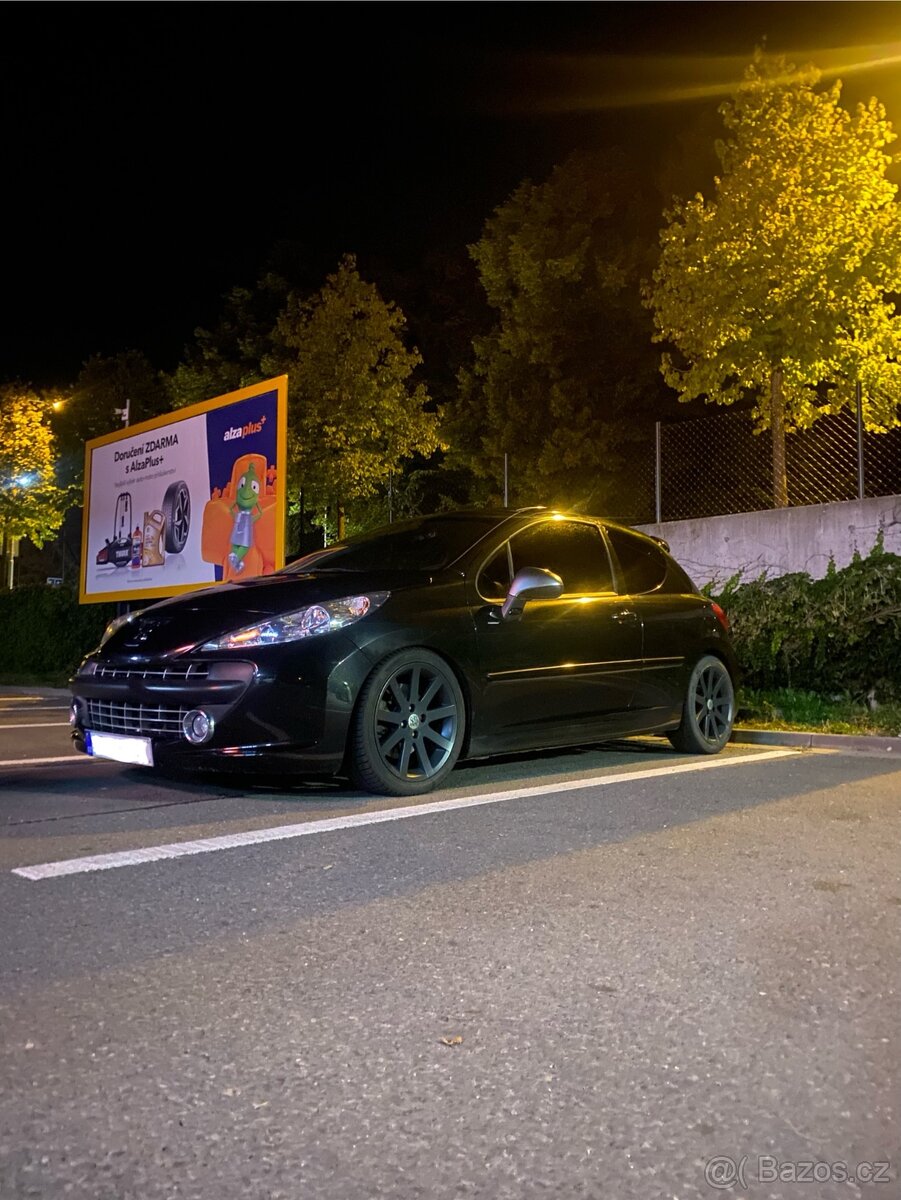 Peugeot 207 RC - 5