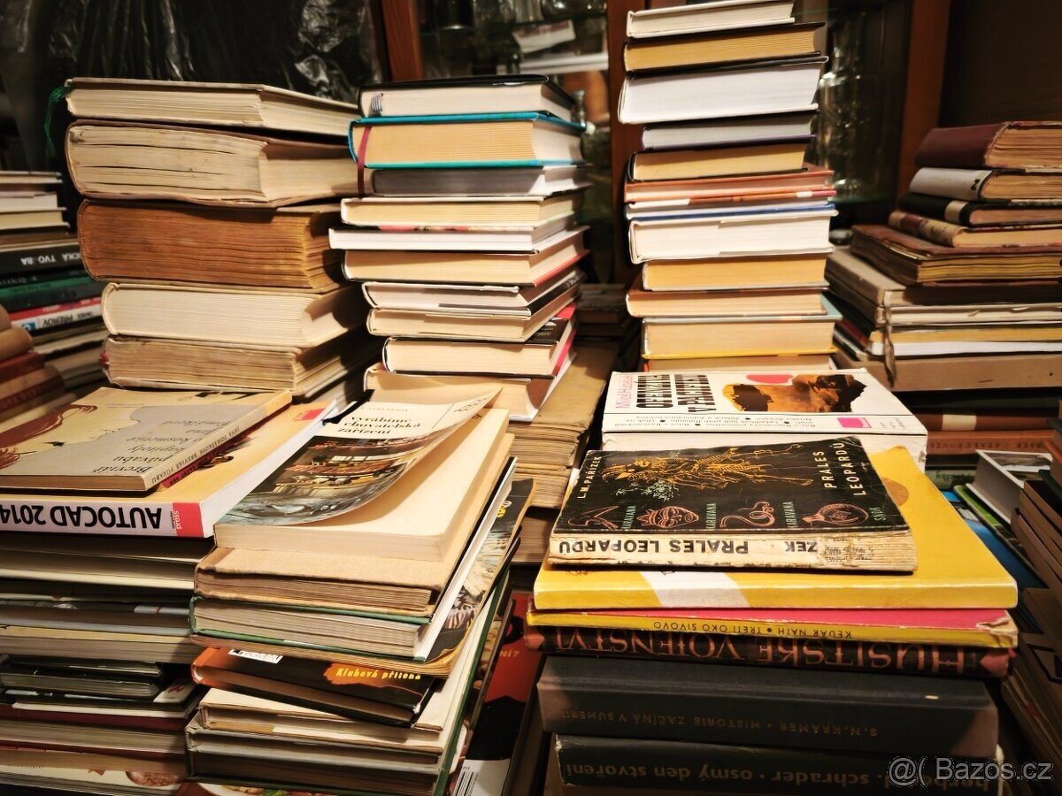 Velké množství knih na prodej - 5