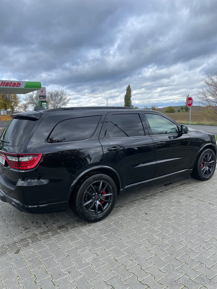 Pronájem Dodge Durango 6.4 SRT - 5