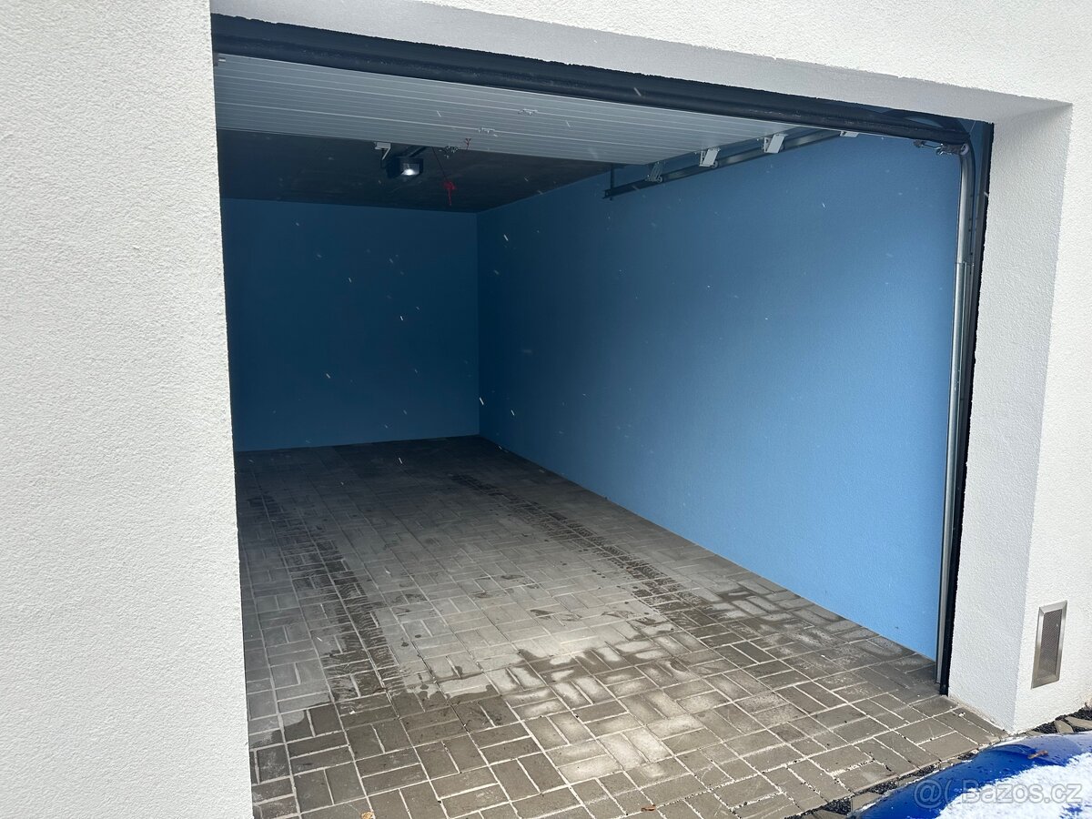 Řadová garáž pronájem - 5