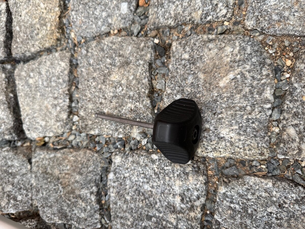 Střešní nosiče příčniky Thule Wingbar Evo - 5