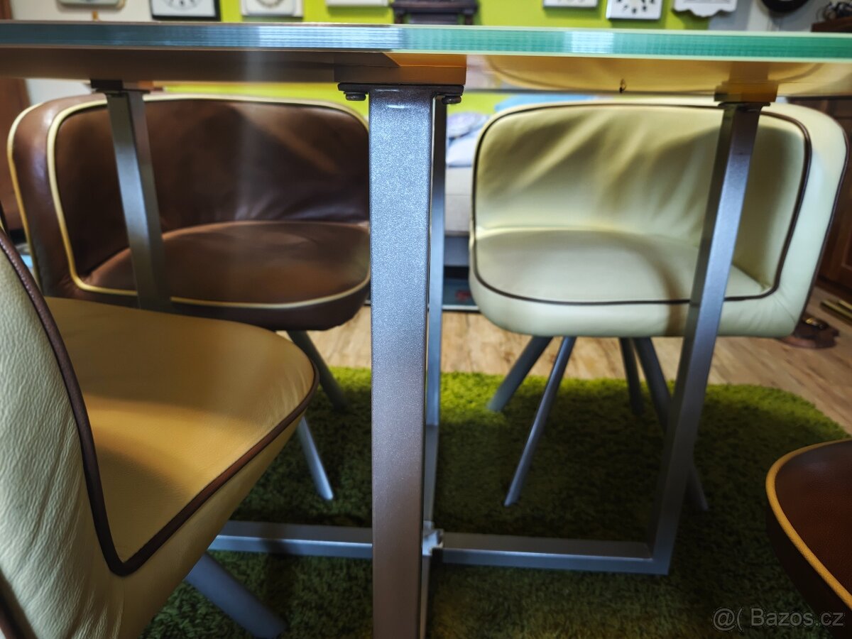 Prodám pěkný kávový retrostolek - 5