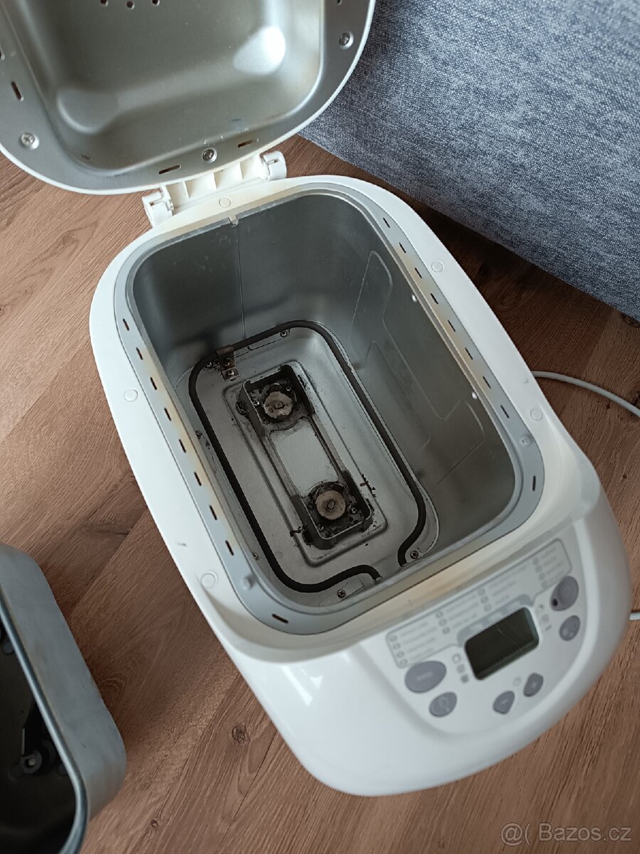 Domácí pekárna Moulinex 573901 - 5