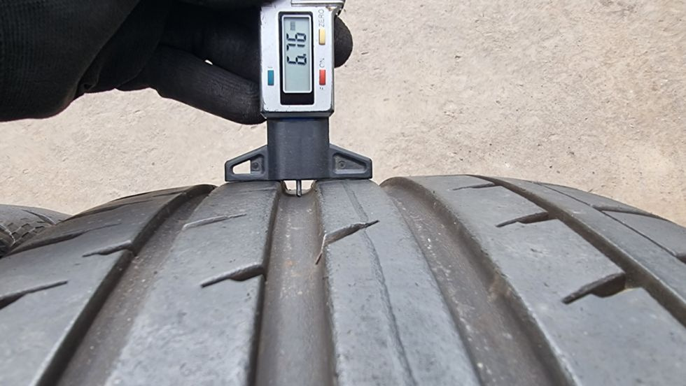 Letní pneu 235/35/19 Continental - 5