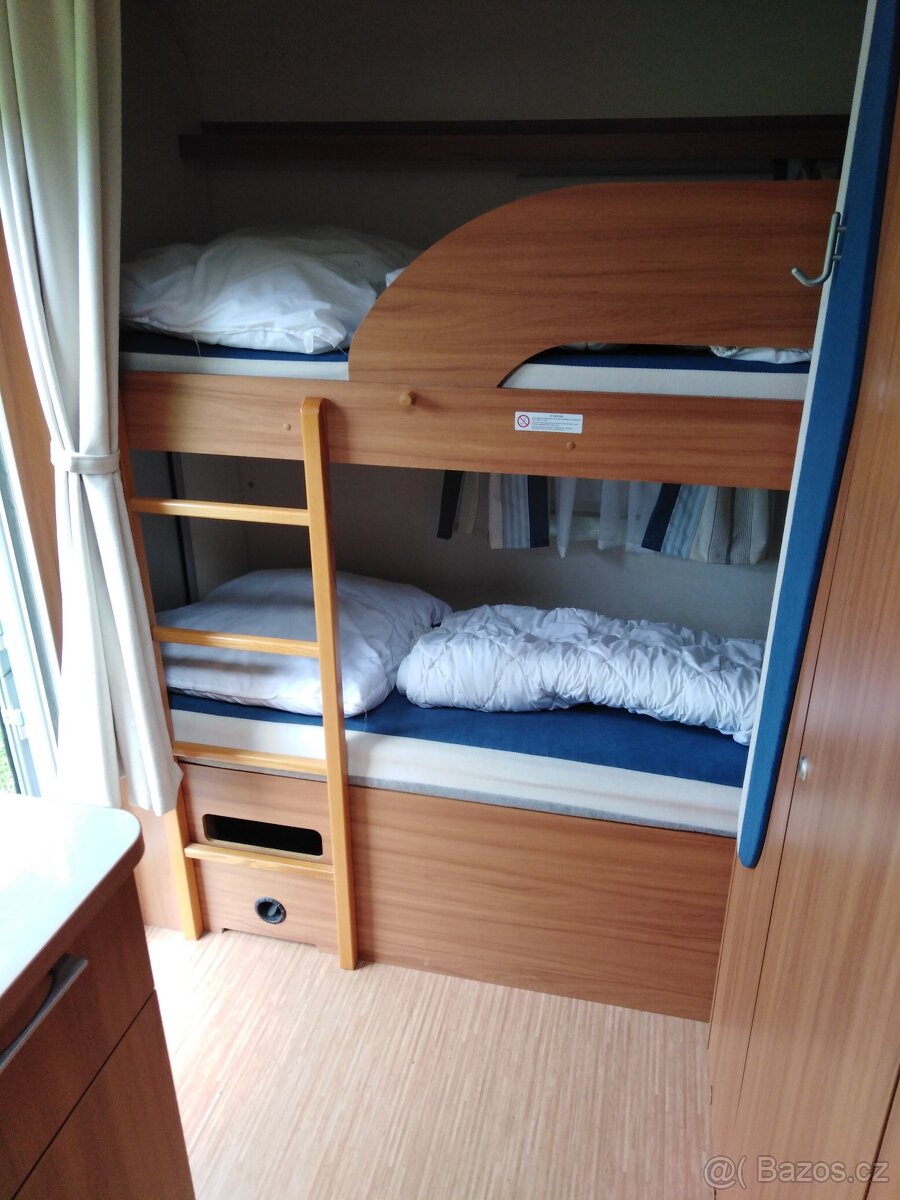 Karavan Weinsberg 400 LK, r.v. 2012 - 5