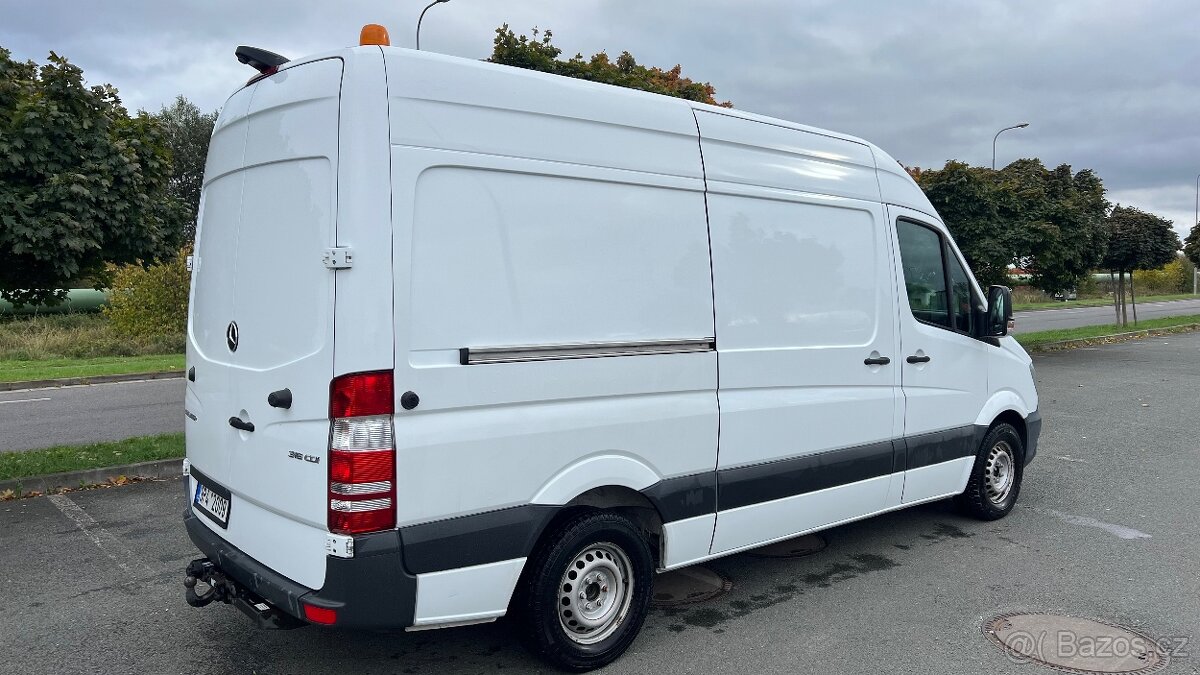 Mercedes Benz Sprinter L2H2 - 5