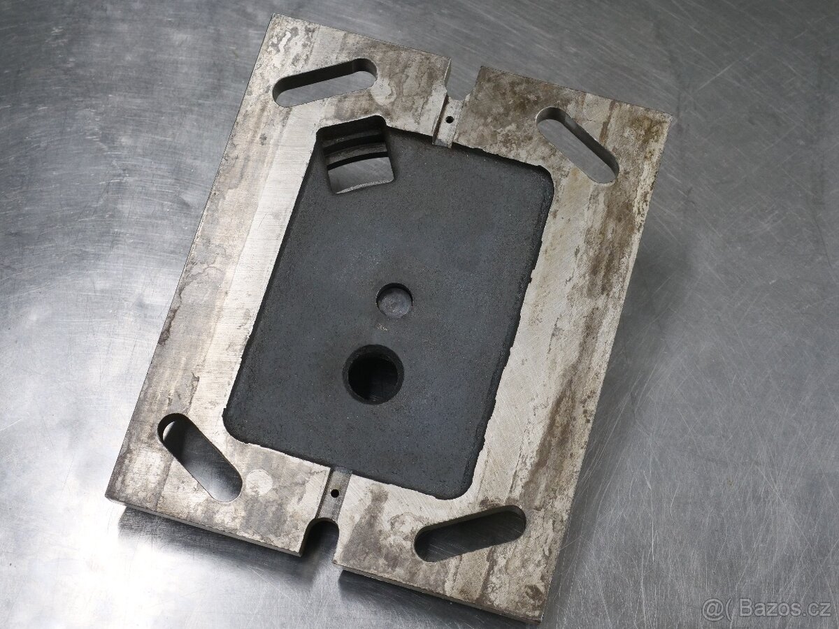 Strojní svěrák otočný - točna - 5