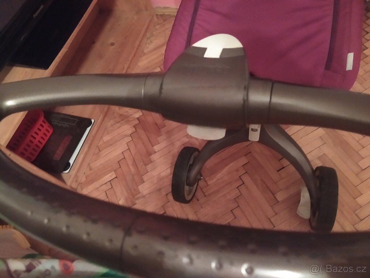 Kočárek Stokke - 5