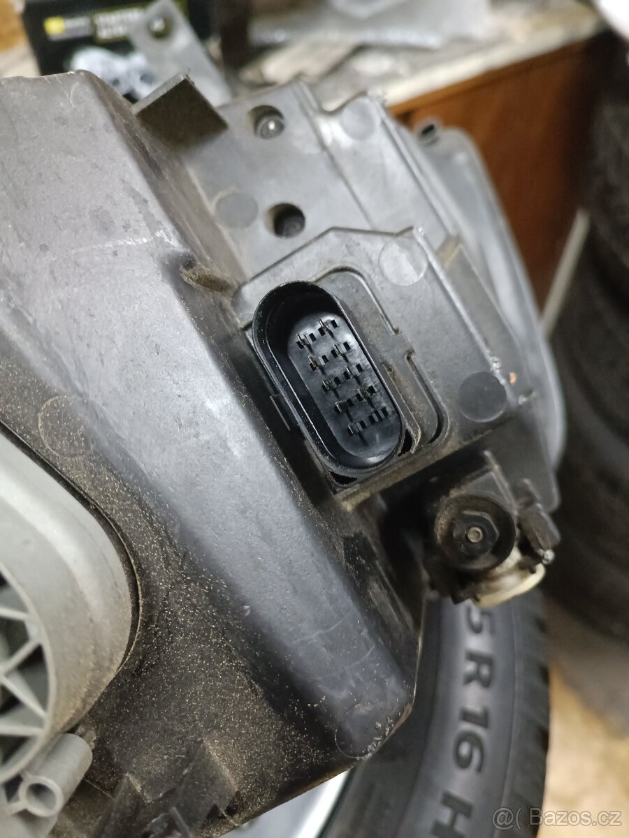 Přední světla L+P VW T5 - 5