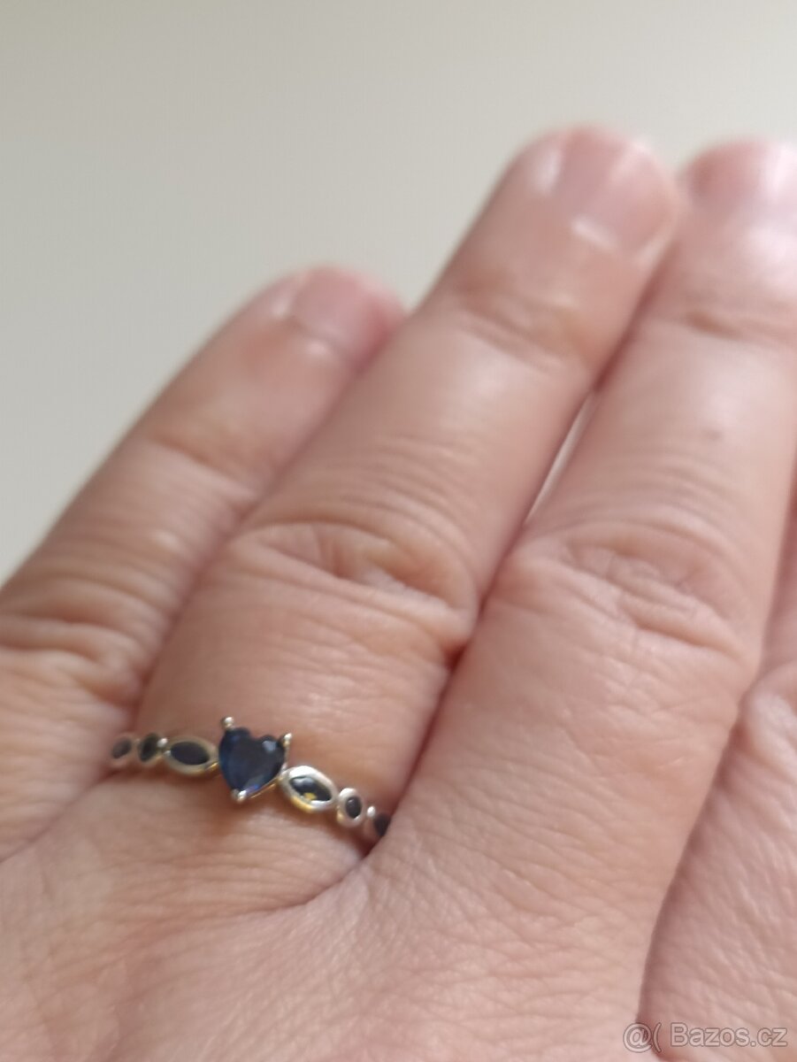 Stříbrný prsten - 5