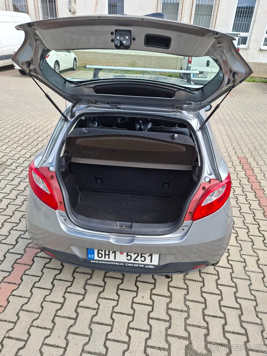 MAZDA 2, 1,3i 55kW (2013) - 5