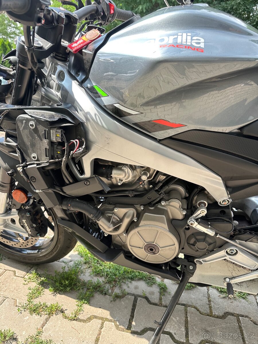 Aprilia Tuono 660 - 5
