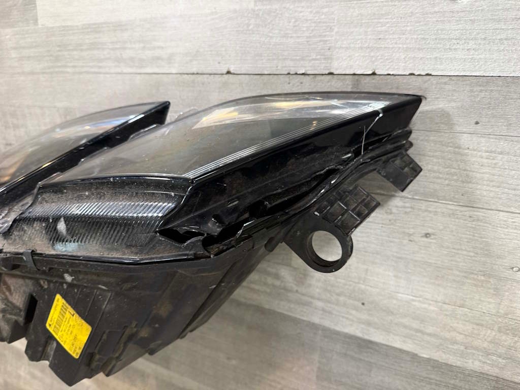 ŠKODA OCTAVIA 3 FACELIFT světlo LP LED 5E1941015F POŠKOZENÉ - 5