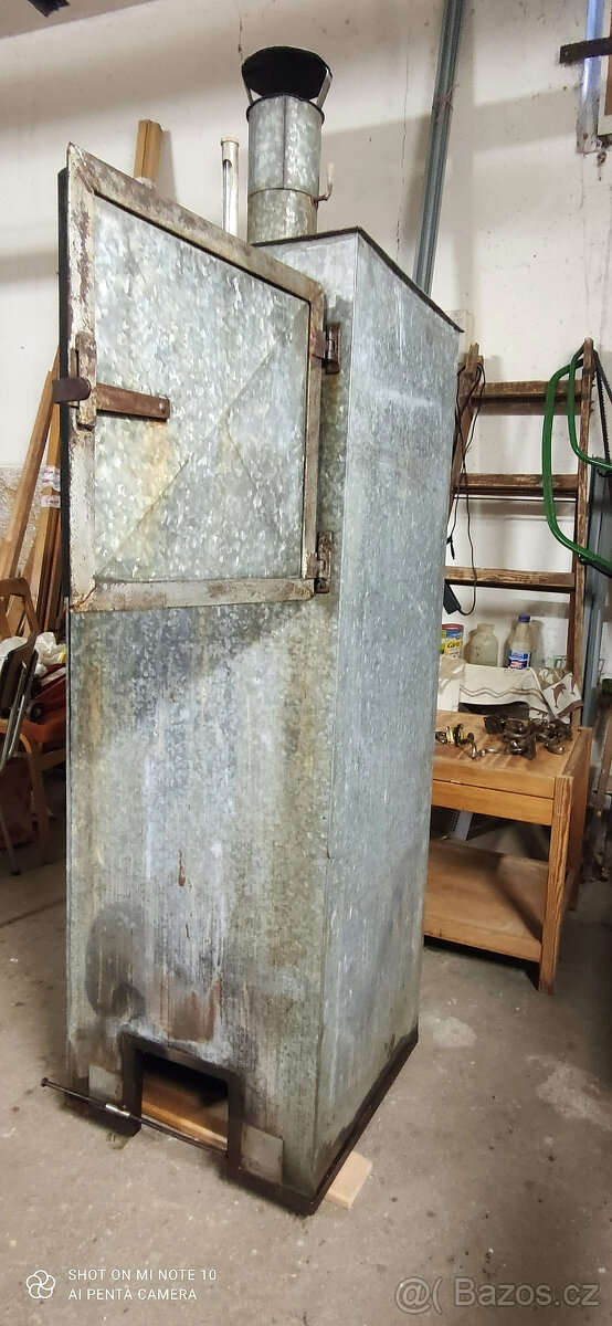 Kovovoá udírna - 5