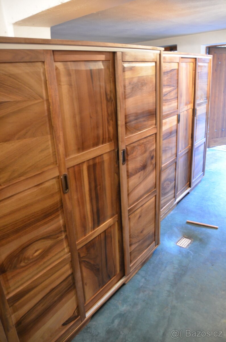 skříně s nástavci, masiv ořech - 5
