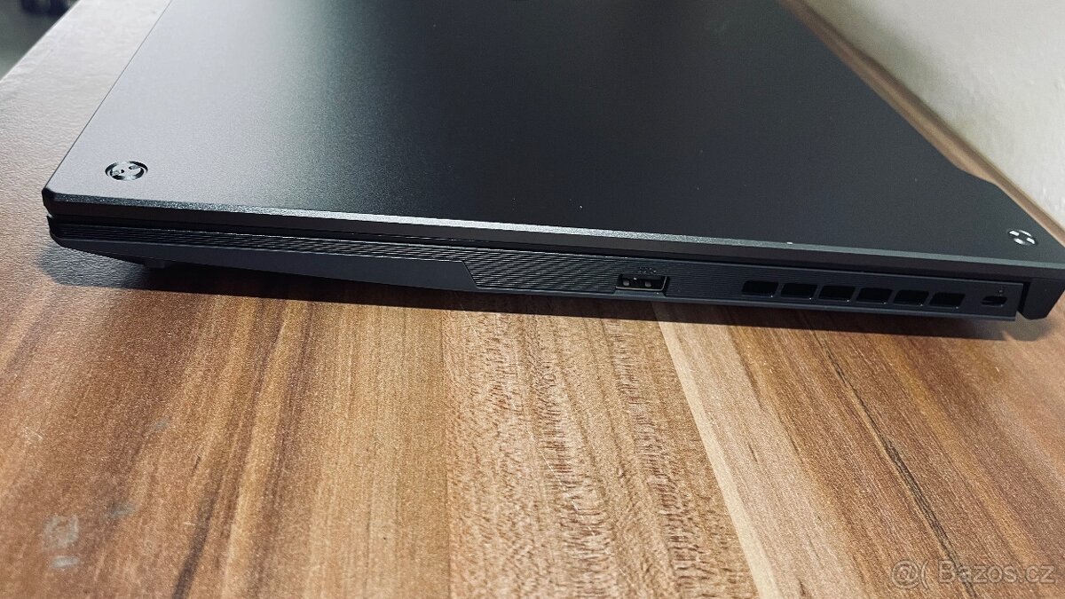 ASUS TUF Gaming 17" 144 Hz RTX3070 TDP 140W - 5