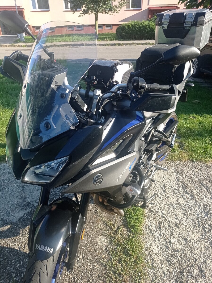 YAMAHA TRACER 900 - 5