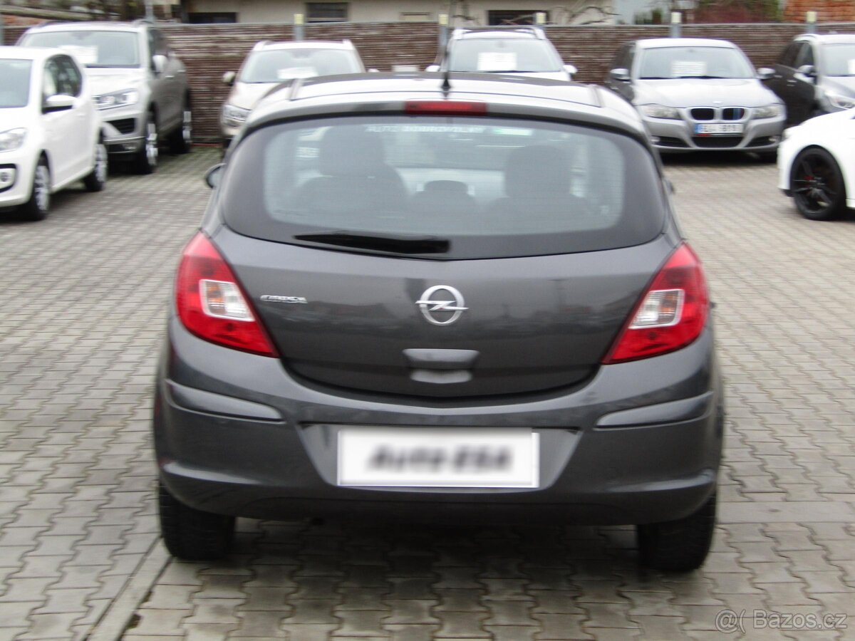 Opel Corsa 1.2 , 63 kW benzín, 2011 - 5