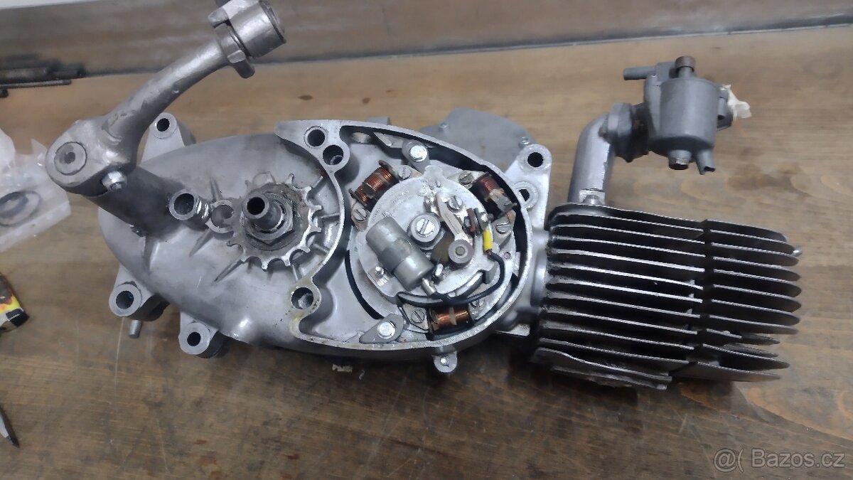 Motor Jawa 21 - 5