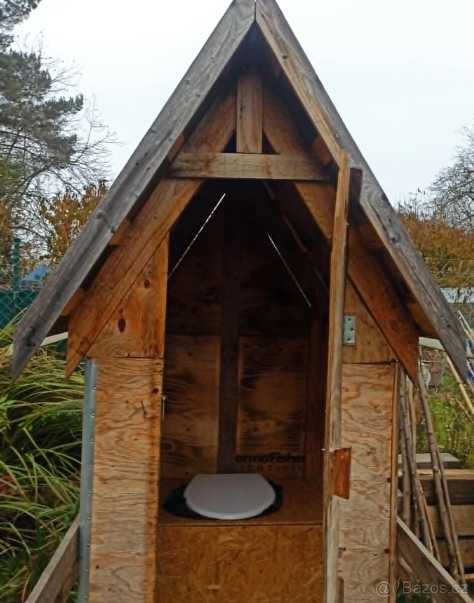 Nabízím suchý záchod - kadibudku:) - 5
