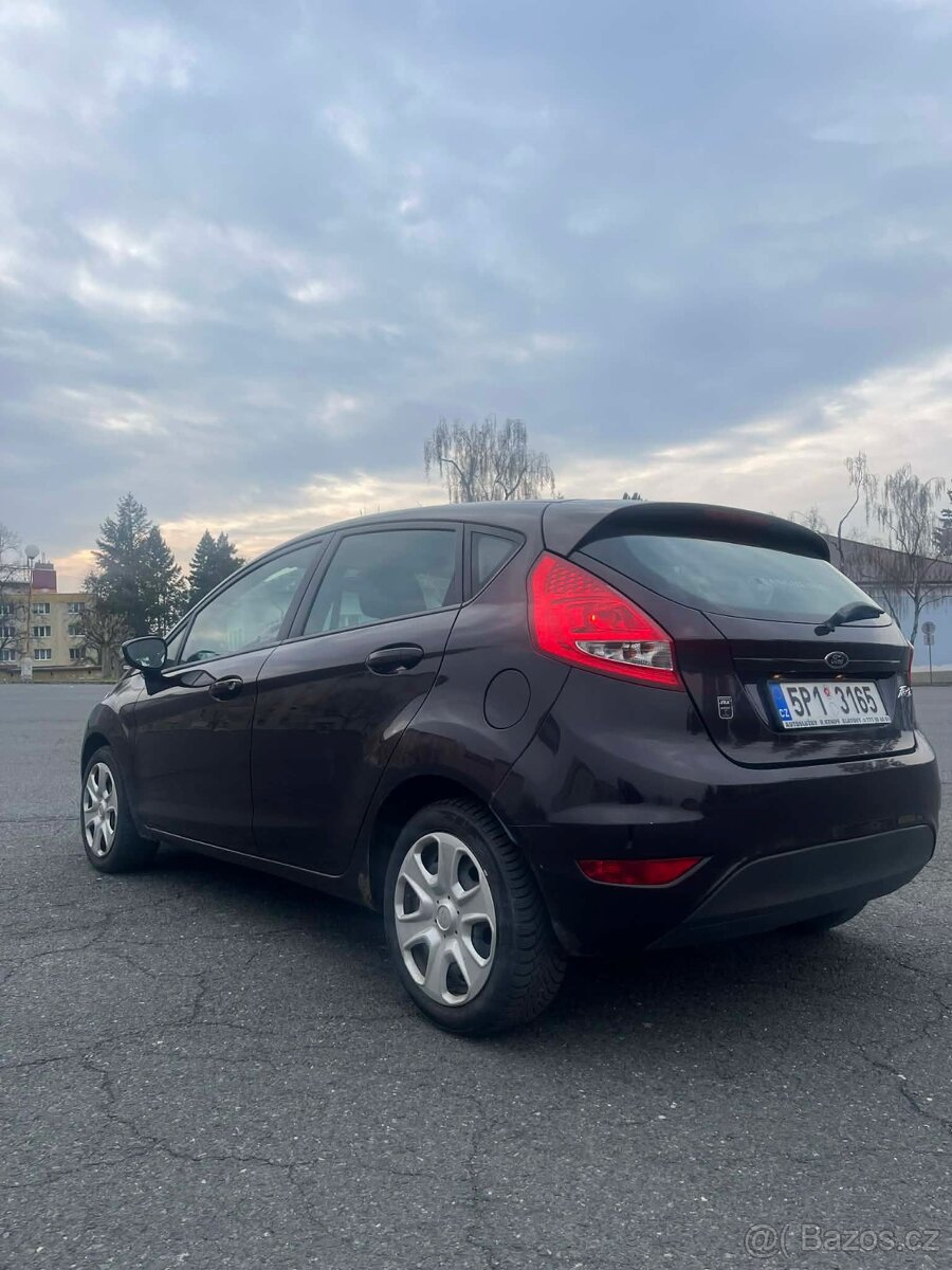 Ford fiesta - 5