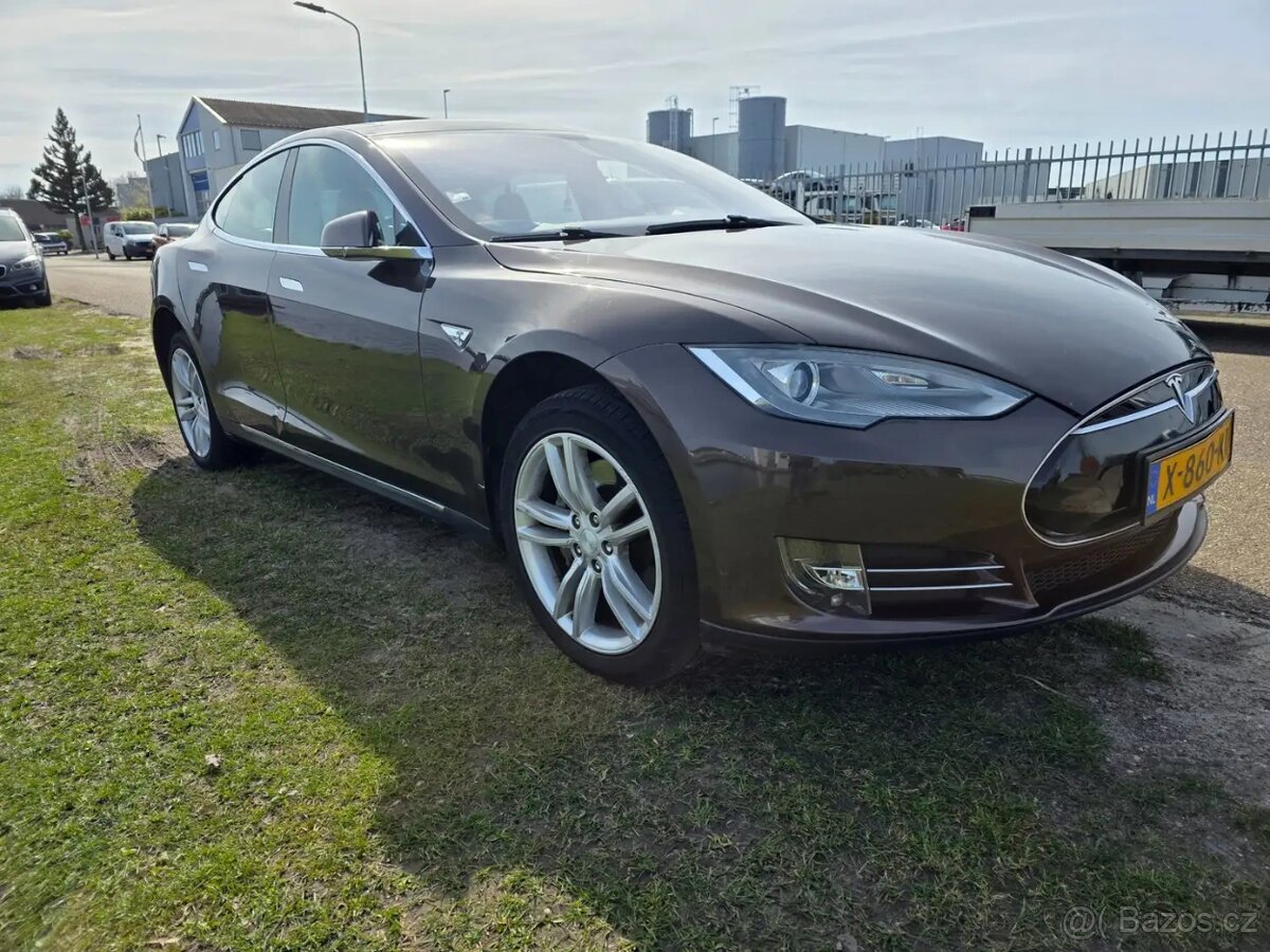 TESLA MODEL S 85 PERFORMANCE 2014 - 5