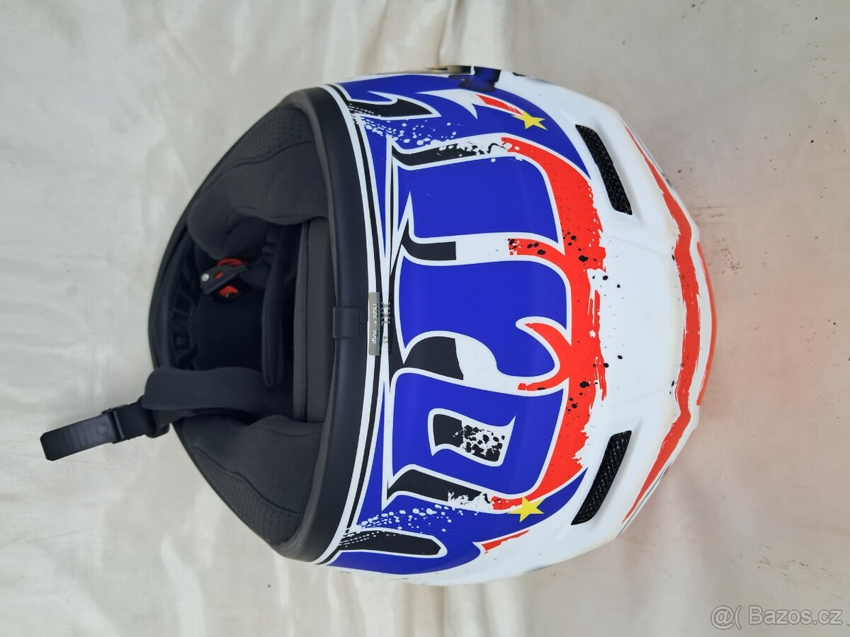 Helma , přilba. - 5