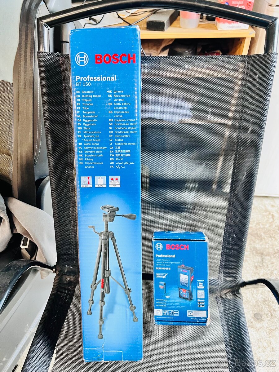 Profesionální laserový měřic Bosch i se stativem - 5