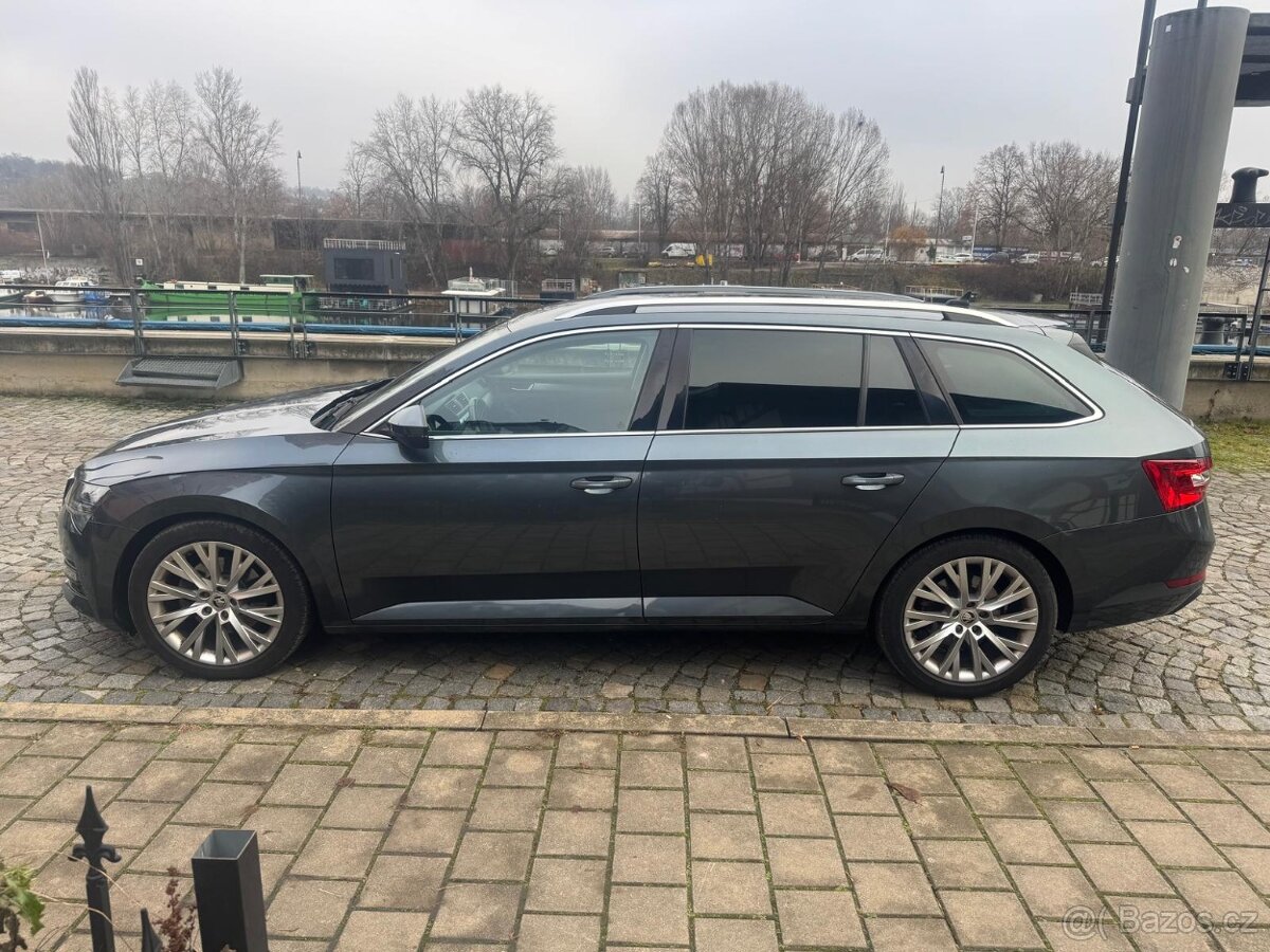 Skoda Superb Combi 2.0 TDI 4x4 - 5