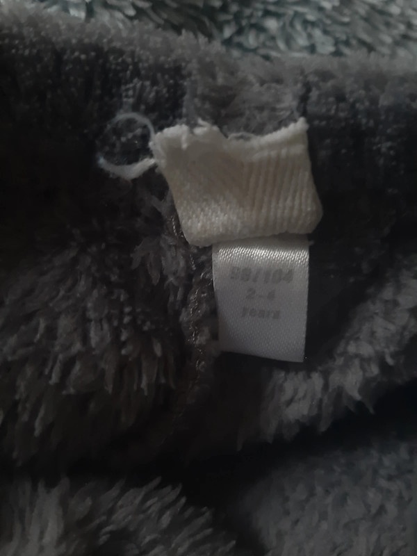 Šedé chlupaté pyžamo 98-104 - 5