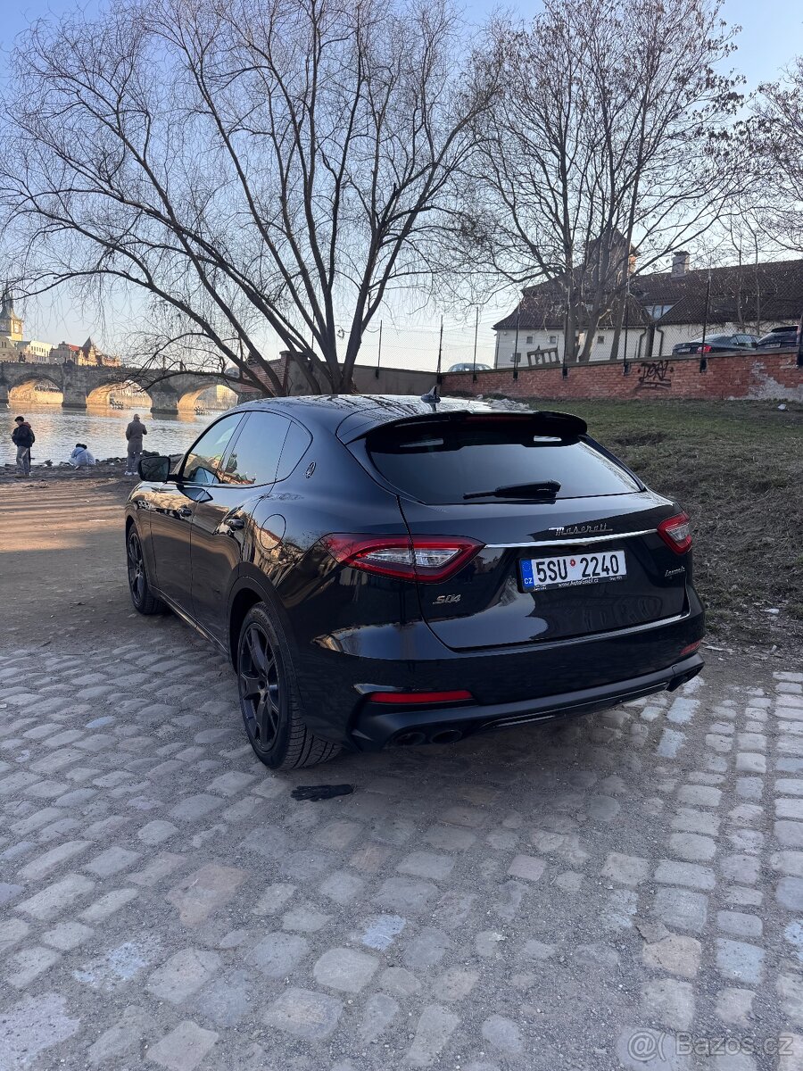 Maserati LEVANTE - 5