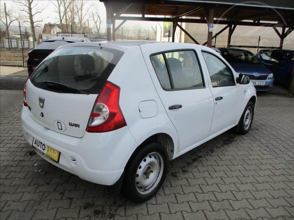 Dacia Sandero 1,4 i - 5