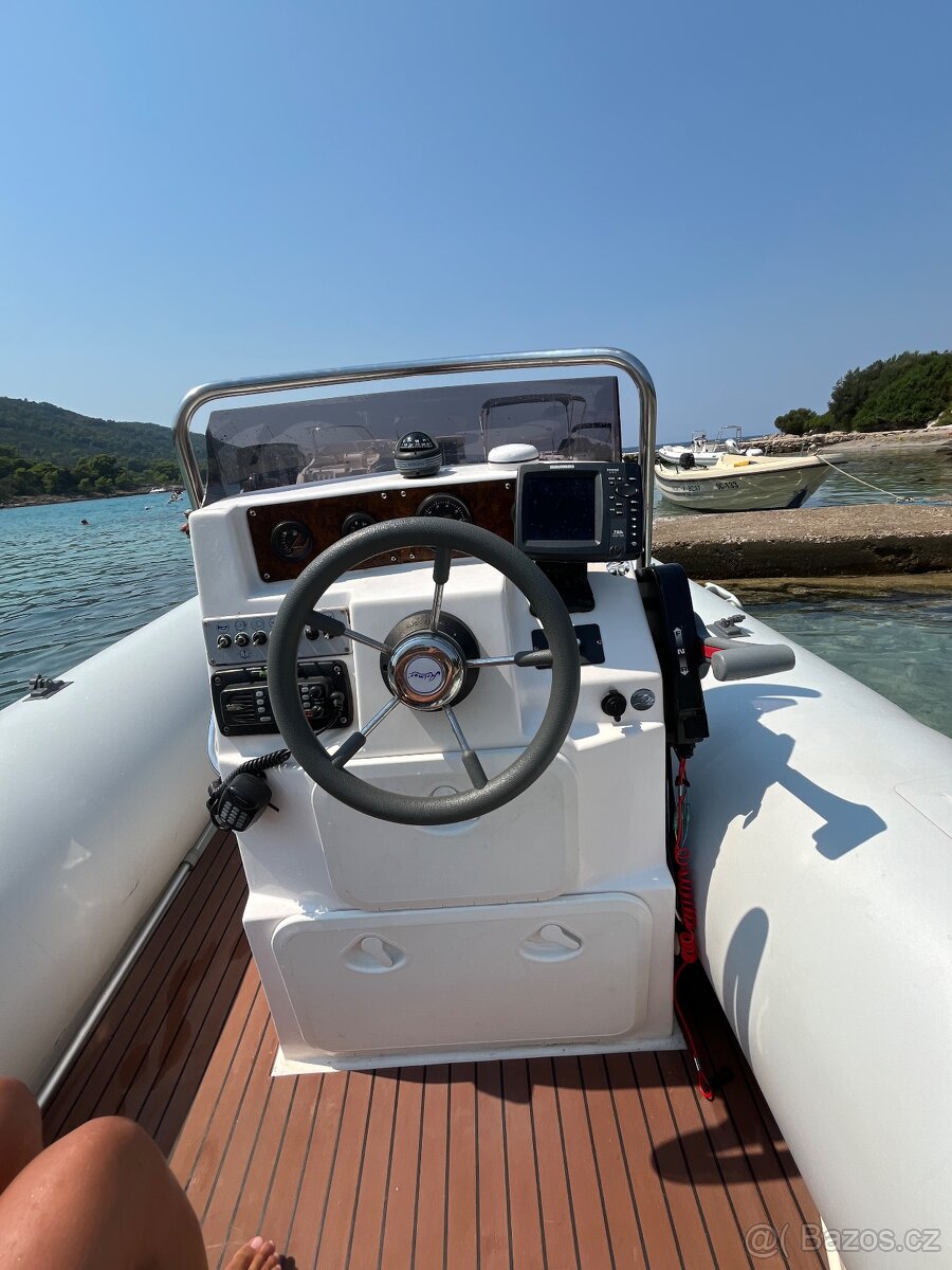 Motorový čln Arimar 540 - 5