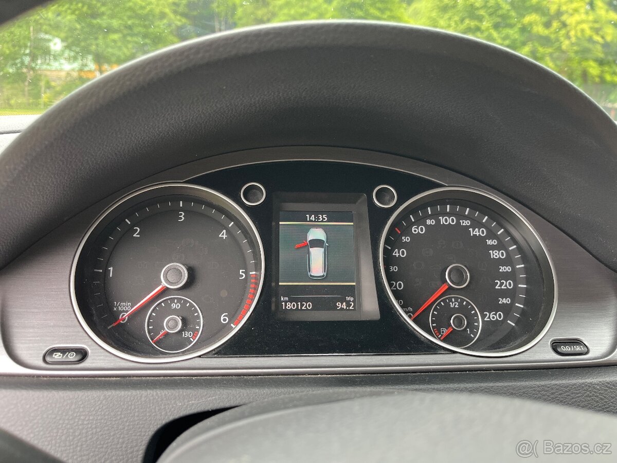 Volkswagen Passat kombi 1.6 TDI B7, druhý majitel, tažné - 5