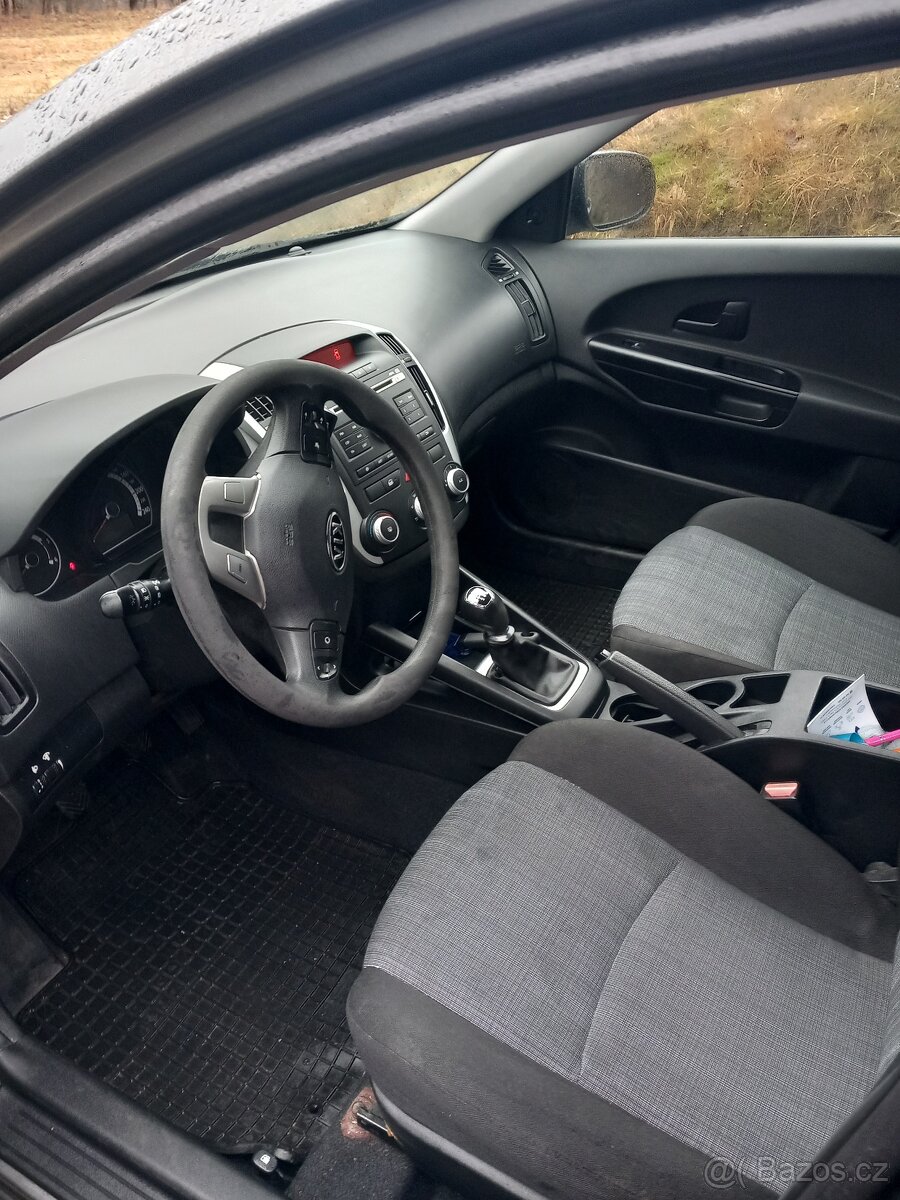 Kia Ceed sw 1.6 crdi - 5