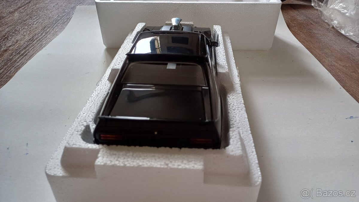 AutoArt 1/18 Ford XB Falcon Tuned version black interceptor - 5