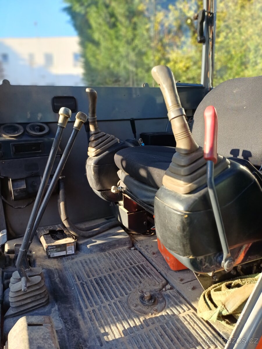 Miny bagr Hitachi ex 30 - 5