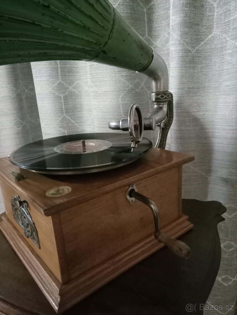 Gramofon s troubou - 5