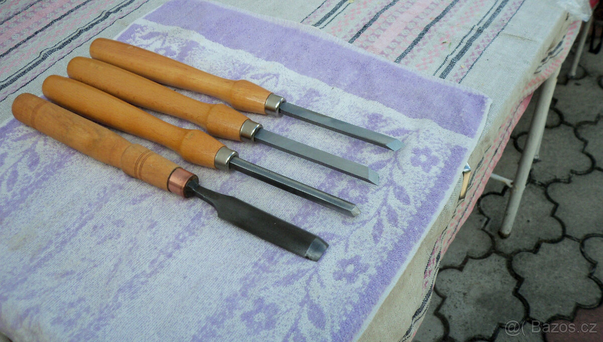 DLÁTA - STRUHY k SOUSTRUŽENÍ DŘEVA - sada 4ks. - 5