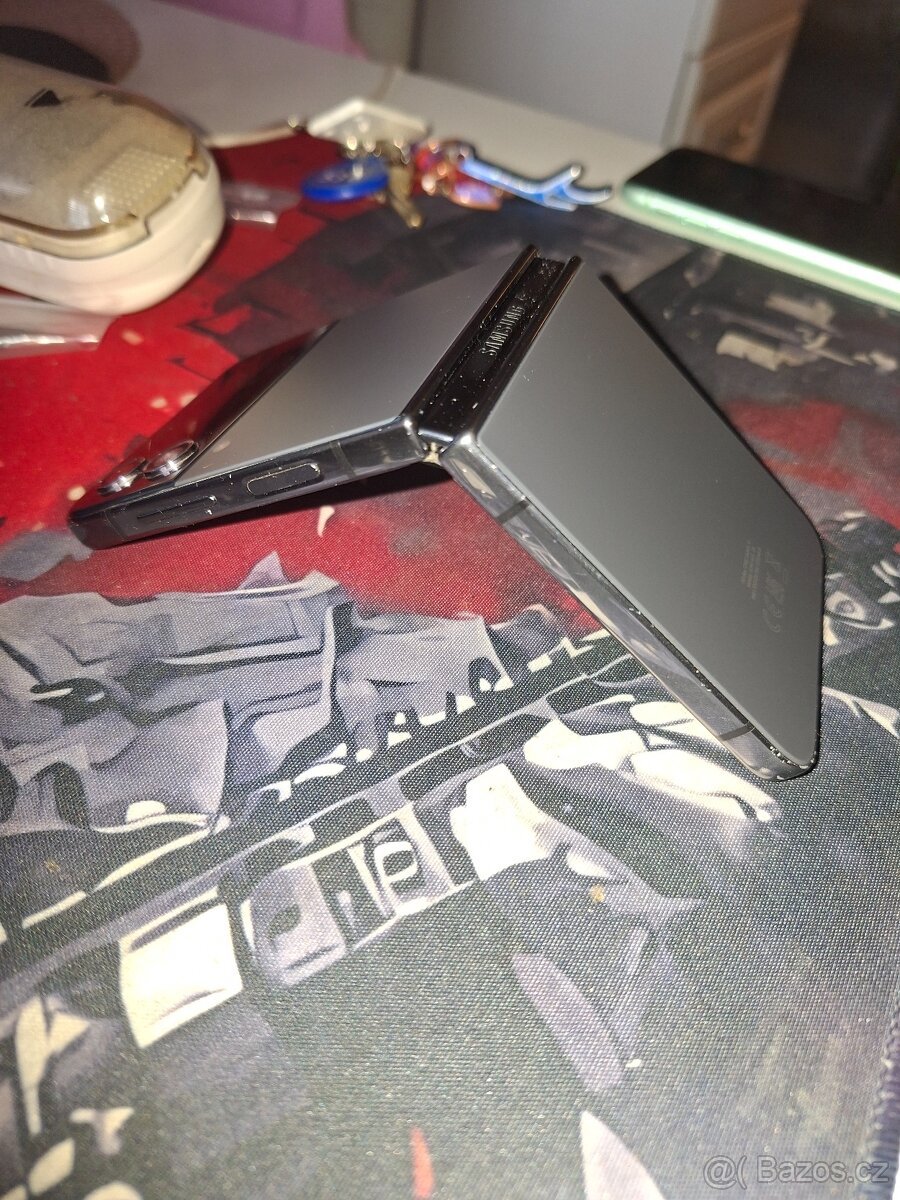 Z4 FLIP SAMSUNG 256GB,8GB - 5