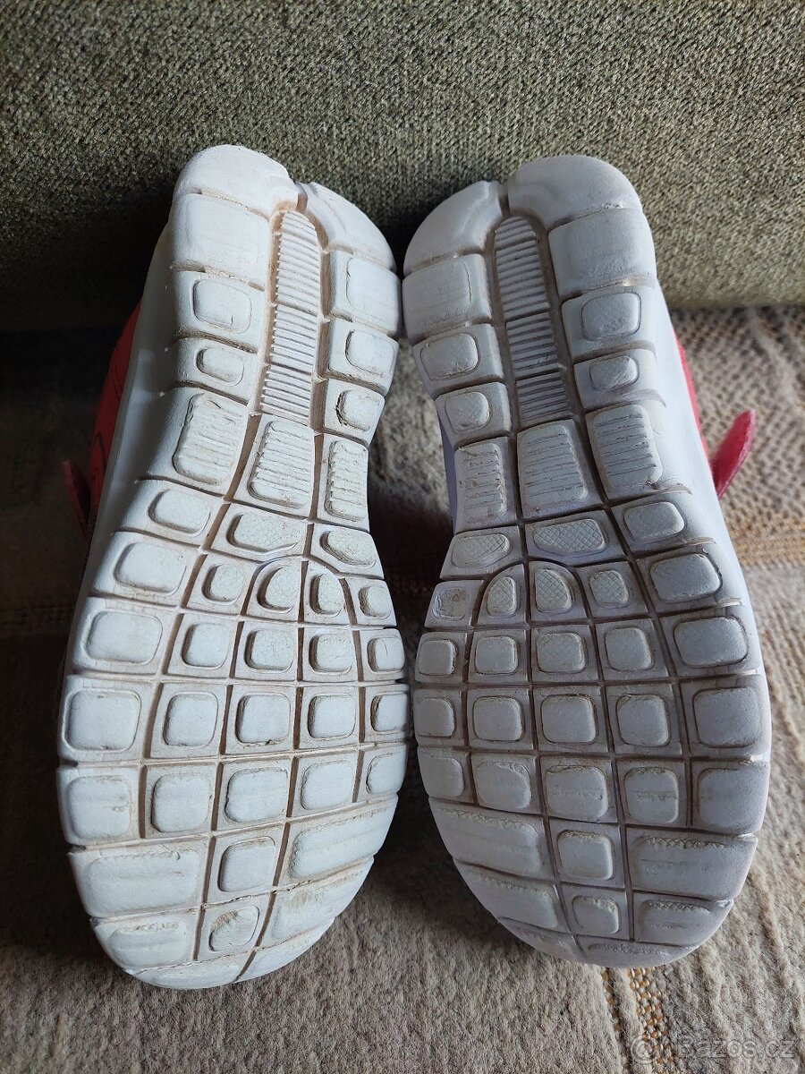 Boty tenisky sálová obuv Arcore vel. 32 - 5