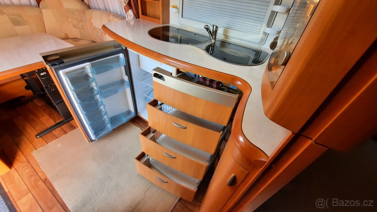 Prodám karavan Hobby Excellence 495 UFE - 5