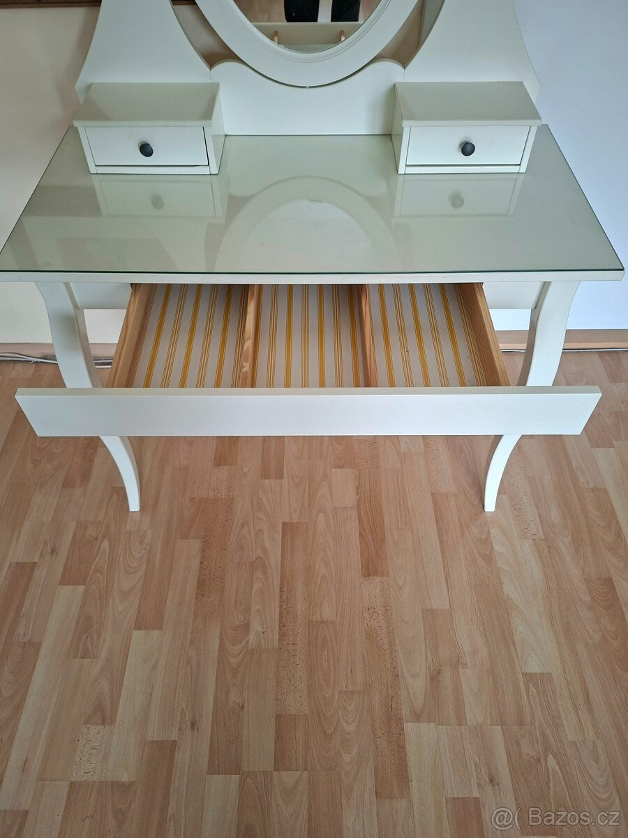 Toaletní stolek IKEA - 5