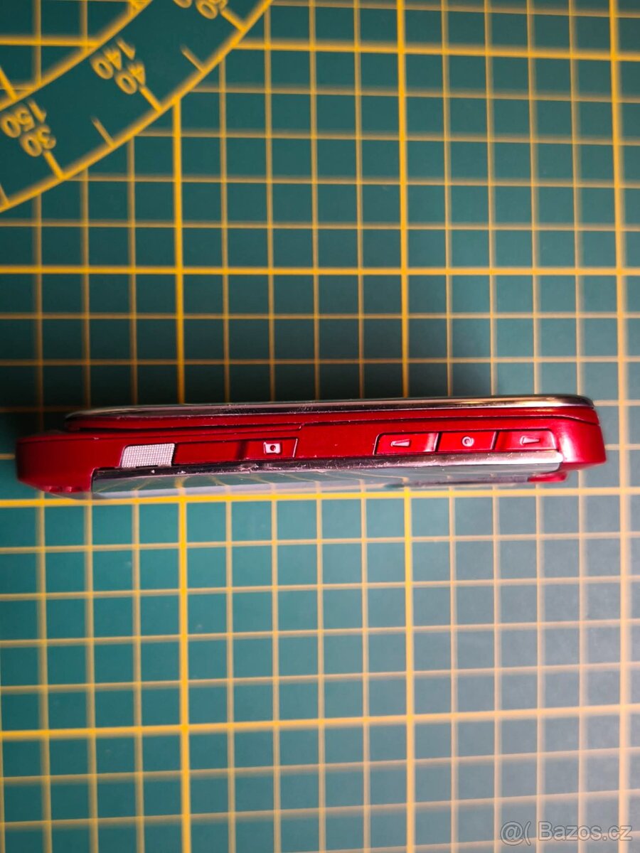 Nokia E66 RED - 5