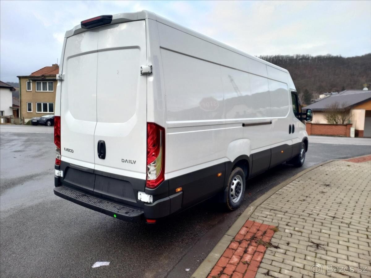 Iveco Daily 2,3 35S16V VAN (2025) - 5