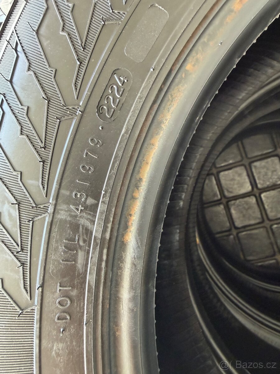 Nokian SnowProof C - 5