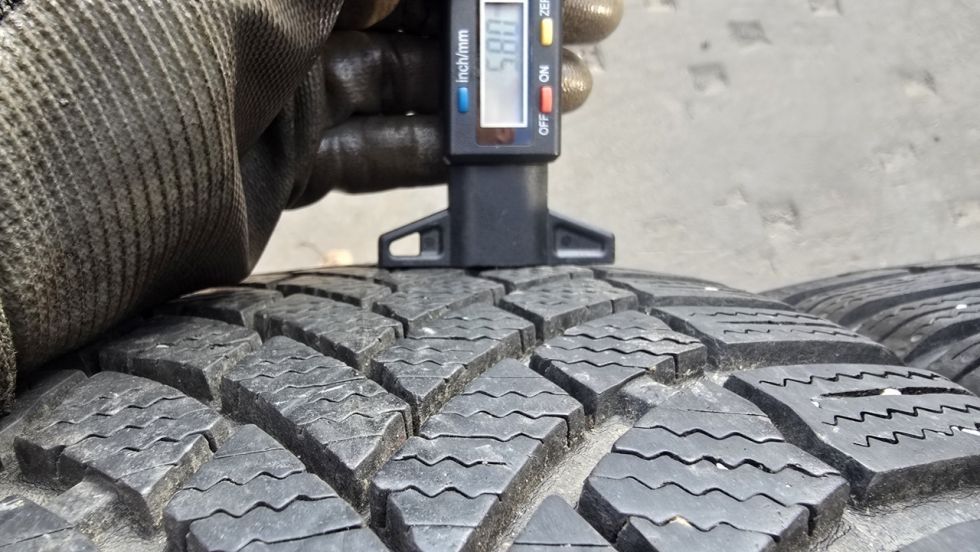 Zimní pneu 205/55/17 Bridgestone - 5